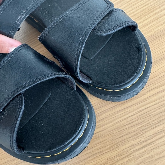 Dr. Martens Klaire Sandal - Kids - Picture 3 of 6